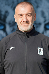Trainer Sinisa Zurovac