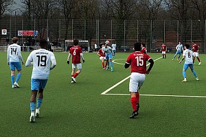 Vom Winde verweht: Amateur-Löwen und Espanol. Foto: A. Seeler