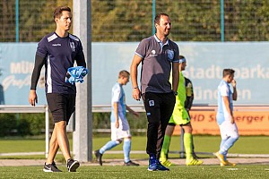 Saisonvorbereitung: Amateur-Trainer Andreas Kopfmüller (rechts) und Florian Eisenmann. Archivfoto: Anne Wild