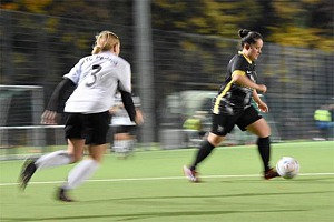 Historisch hoher Löwinnen-Sieg Doppeltorschützin: Michelle Le Nguyen. Foto: LM