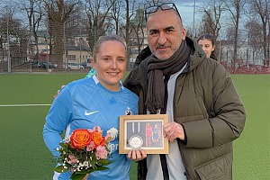 Löwinnen in den Startlöchern – Silke Dehling für 100 Spiele geehrt