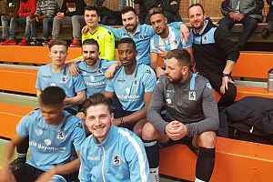 Löwen haben Spaß in der Halle Erfolgreicher Auftritt: Amateur-Löwen in Traunreut. Foto: C. Poschet