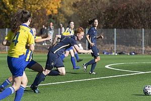 Giesinger Fußball-Frauen vor Meisterstück Auf dem Weg zum Aufstieg: Lena Gruber und die Löwinnen. Archivfoto: Anne Wild